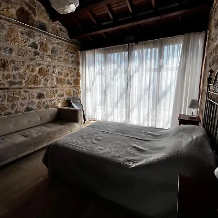Keva Cetmibasi - Stone House Prázdninový dům