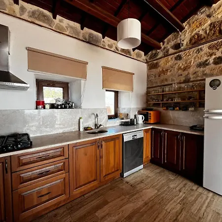 Keva Cetmibasi - Stone House *